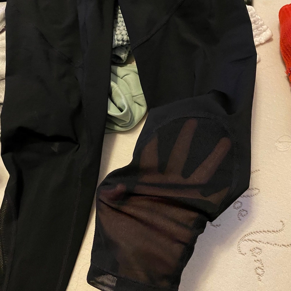 Nike - Picture 2 of 3